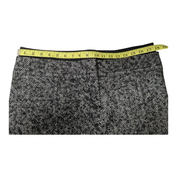 Ann Taylor Loft Tweed Mini Skirt Womens Size 14 Black White Wool Blend Lined - Picture 9 of 9